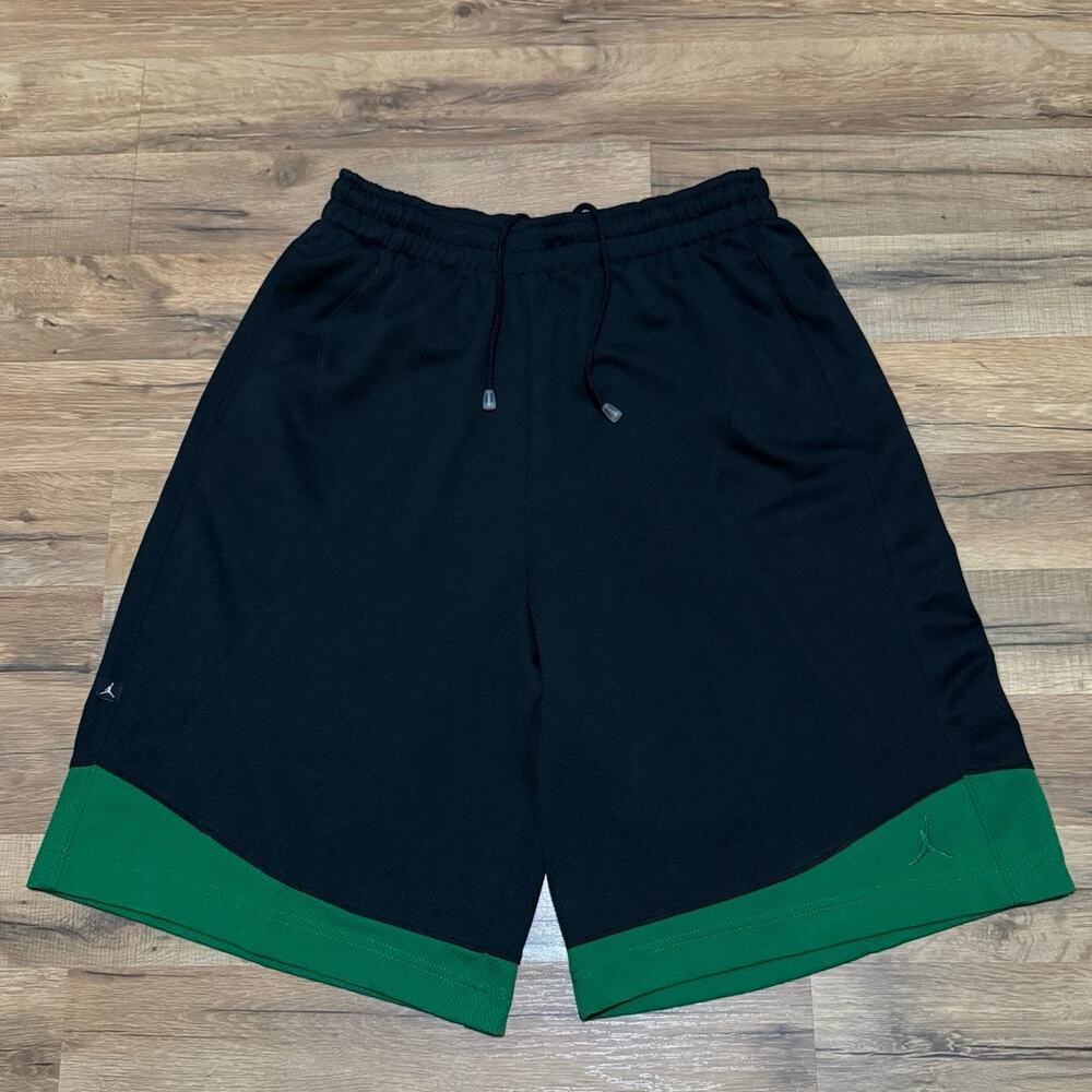 Y2K Air Jordan Green Black Baggy Vintage Basketball Size M 345069-012 Shorts - Picture 3 of 10